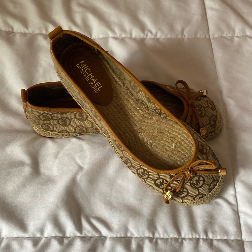 MICHAEL KORS MEG ESPADRILLE FLATS